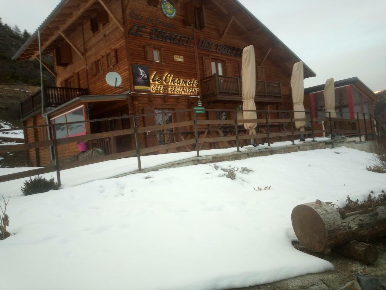 Le Chalet Des Buisses Hotel Roubion Kültér fotó