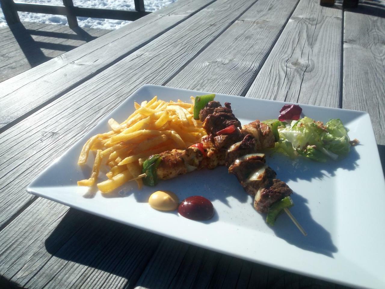 Le Chalet Des Buisses Hotel Roubion Kültér fotó